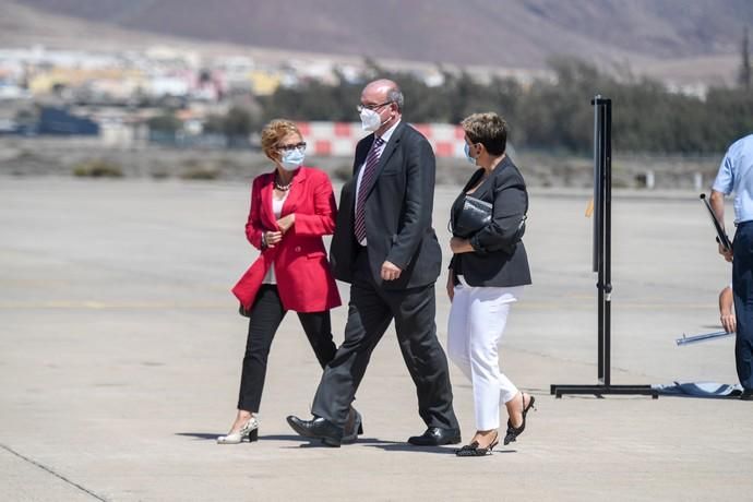 22-06-20   GENTE Y CULTURA. BASE AEREA DE GANDO. INGENIO TELDE.  Toma de  posesión Juan Pablo Sánchez de Lara como nuevo jefe del Mando Aéreo de Canarias Fotos: Juan Castro.  | 22/06/2020 | Fotógrafo: Juan Carlos Castro