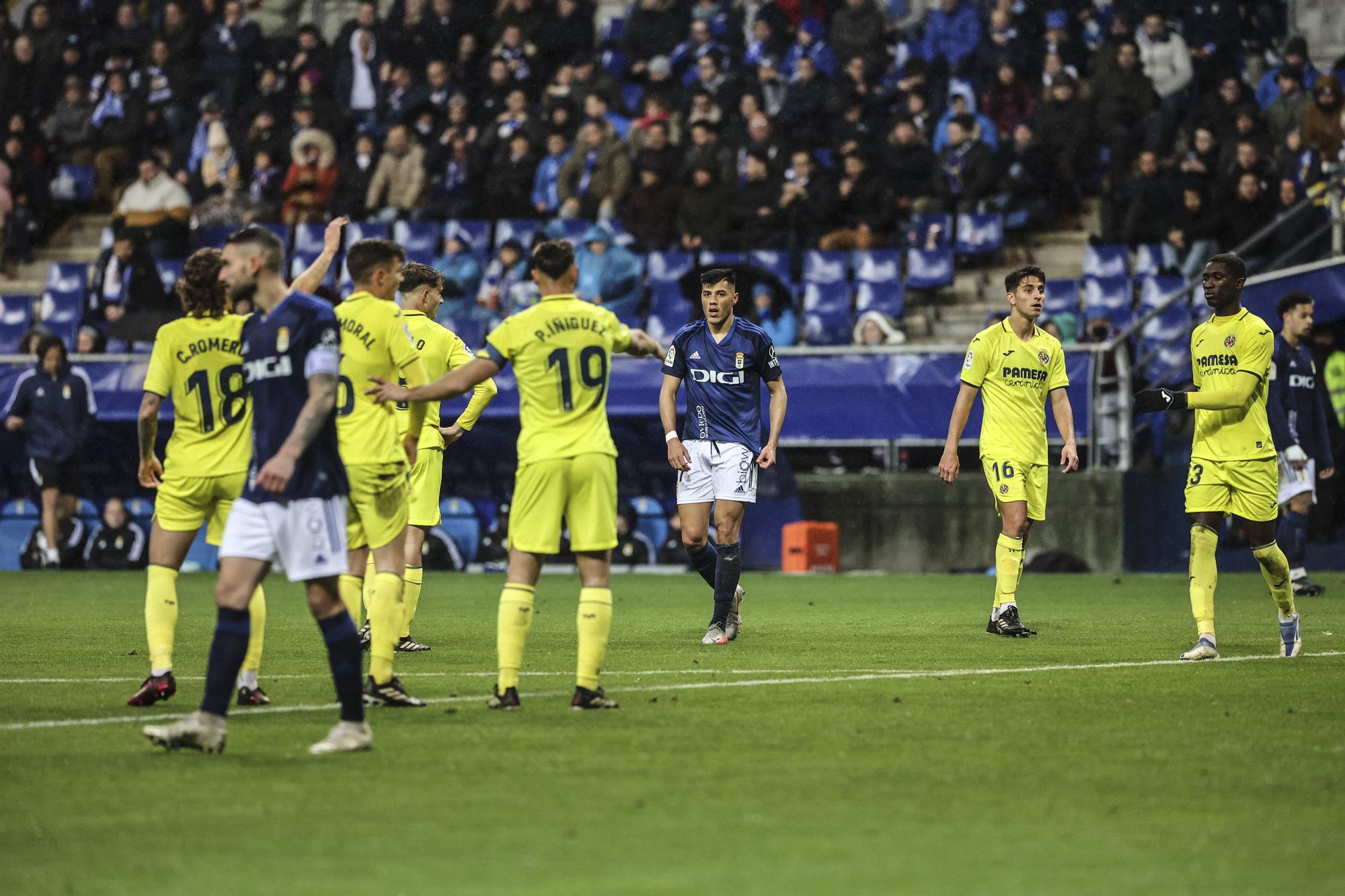 En imágenes: Así fue el Real Oviedo-Villarreal B disputado en el Tartiere