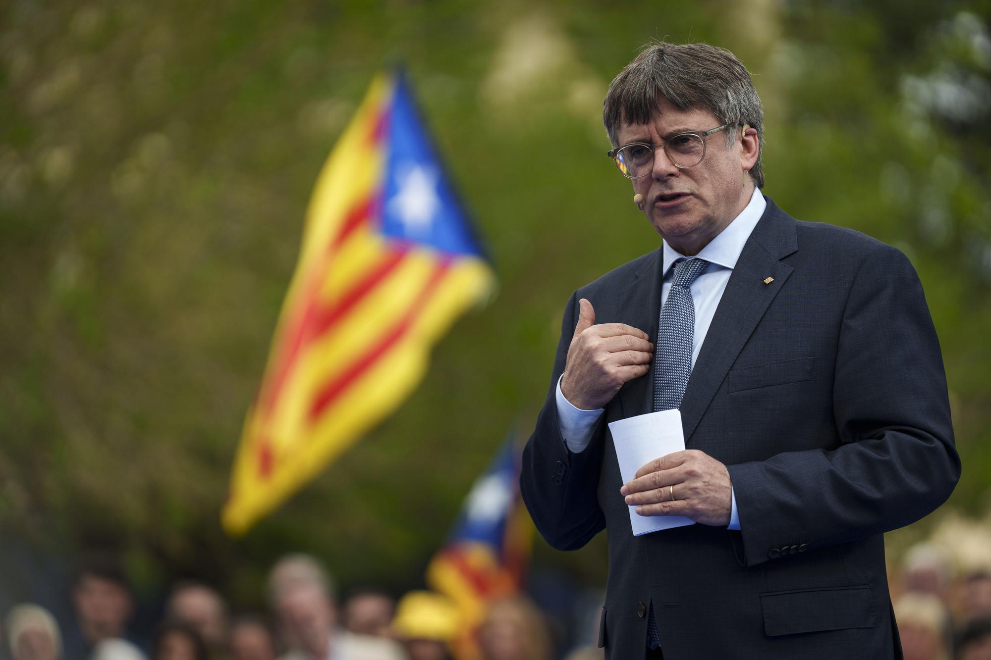 ELNA (FRANCIA), 06/04/2024.- El candidato de JxCat y expresidente de la Generalitat, Carles Puigdemont, protagoniza este sábado un acto en Elna, en el sur de Francia, para presentar su candidatura a las elecciones catalanas del 12 de mayo. EFE/David Borrat.