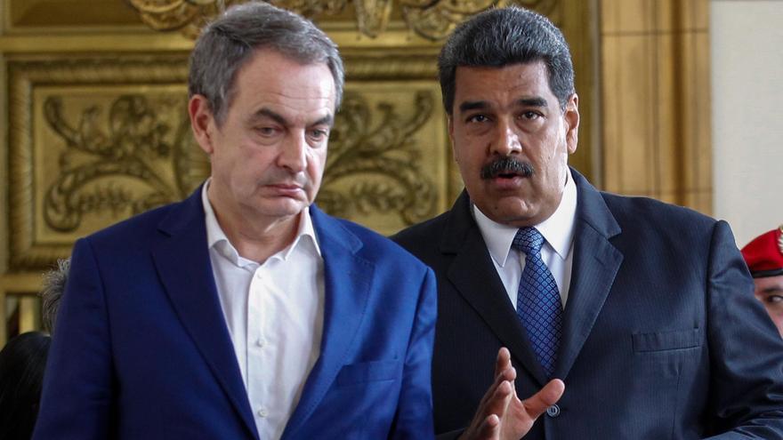 Imagen de archivo de una reunión celebrada en 2018 entre el expresidente del Gobierno español José Luis Rodríguez Zapatero y Nicolás Maduro