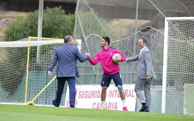 Entrenamiento UD LAS PALMAS en Barranco Seco ...