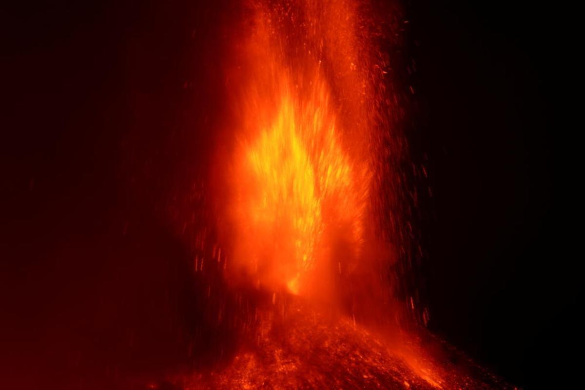 Galeria de fotos: Espectacular erupció de l'Etna a Sicília