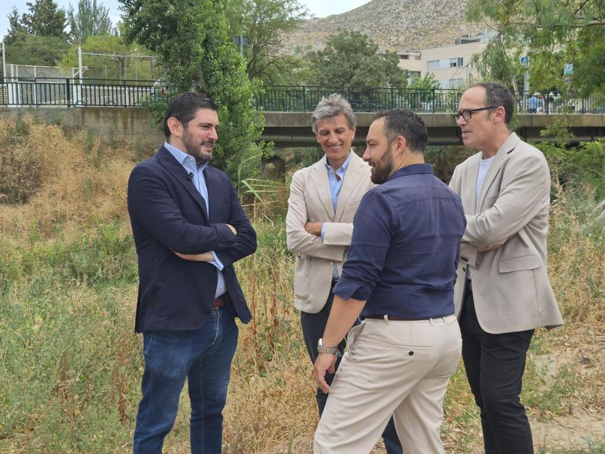 El vicepresidente Nolasco, en su visita este lunes a Cadrete.