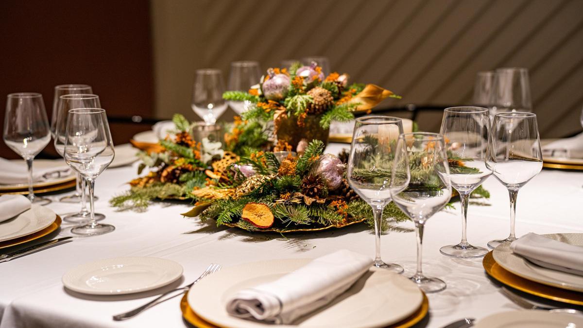 La Navidad en Las Colinas Golf & Country Club se saborea, se escucha, se comparte y se siente con un nivel de excelencia que transforma cada momento en recuerdo.