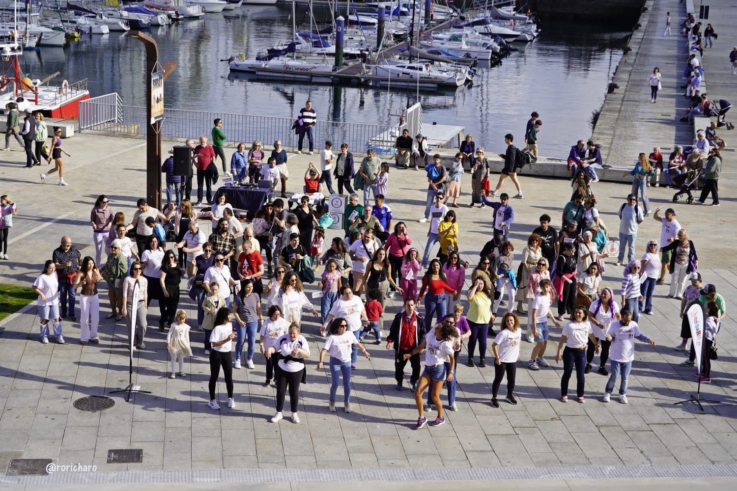 Más de 45 artistas llenarán las calles de A Coruña hasta el domingo en el festival 'DiversiDarte'
