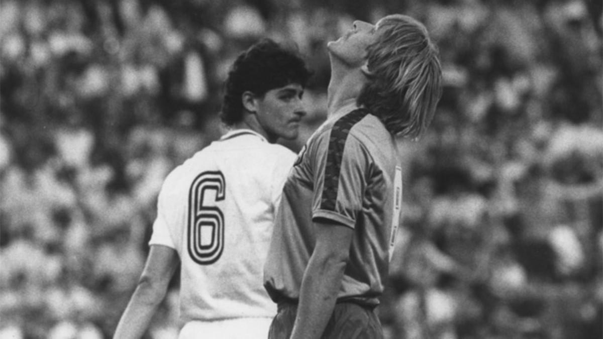 Bernd Schuster, en una imagen de la final de la Copa de Europa jugada en Sevilla en 1986 entre el FC Barcelona y el Steaua de Bucarest