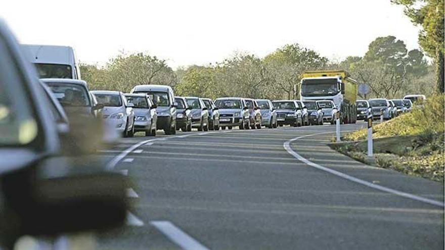 Dichter Verkehr auf der Strecke.