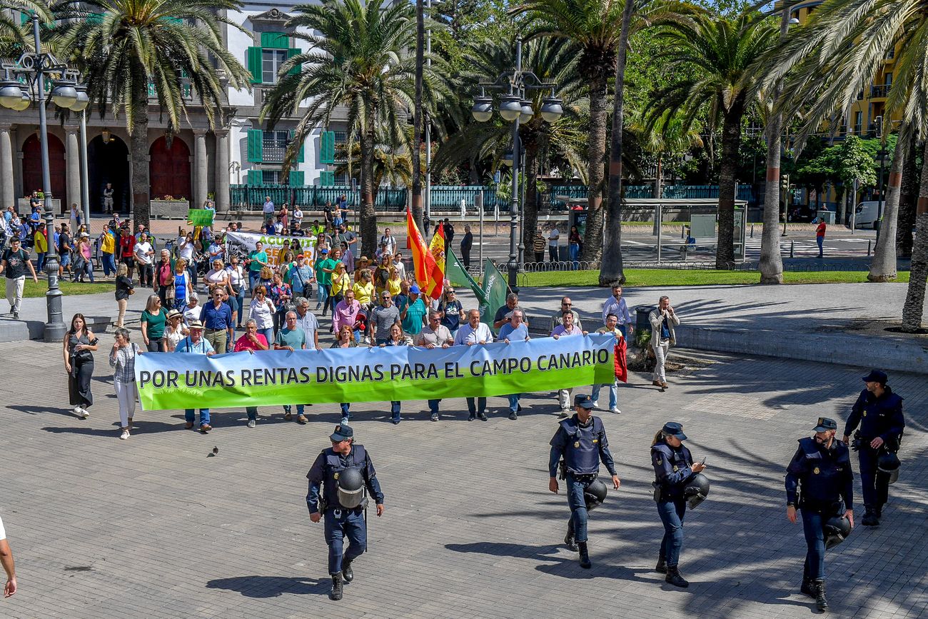 Tractorada del sector primario en Las Palmas de Gran Canaria (21/02/24)