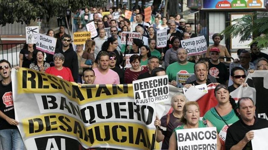 Stop Desahucios pide ocupar las viviendas vacías de los bancos