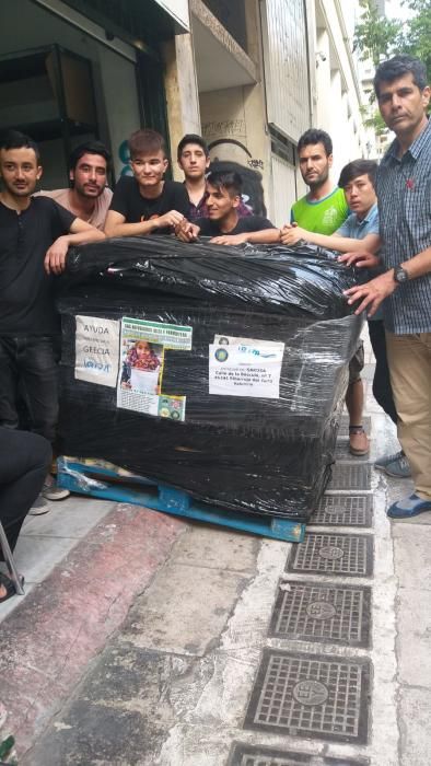 Llegan a Atenas 12 palets de ayuda humanitaria procedente de Ibiza