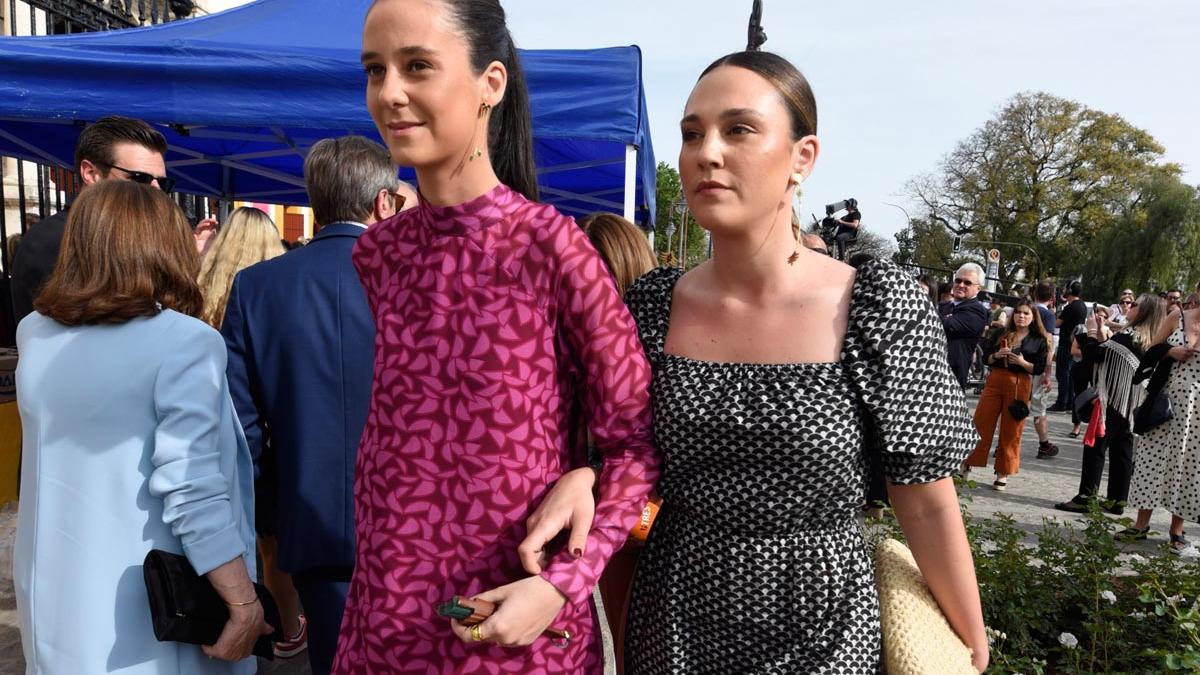 Los looks de invitada de Victoria Federica y su amiga Rocío Laffón Molina para la Maestranza de Sevilla