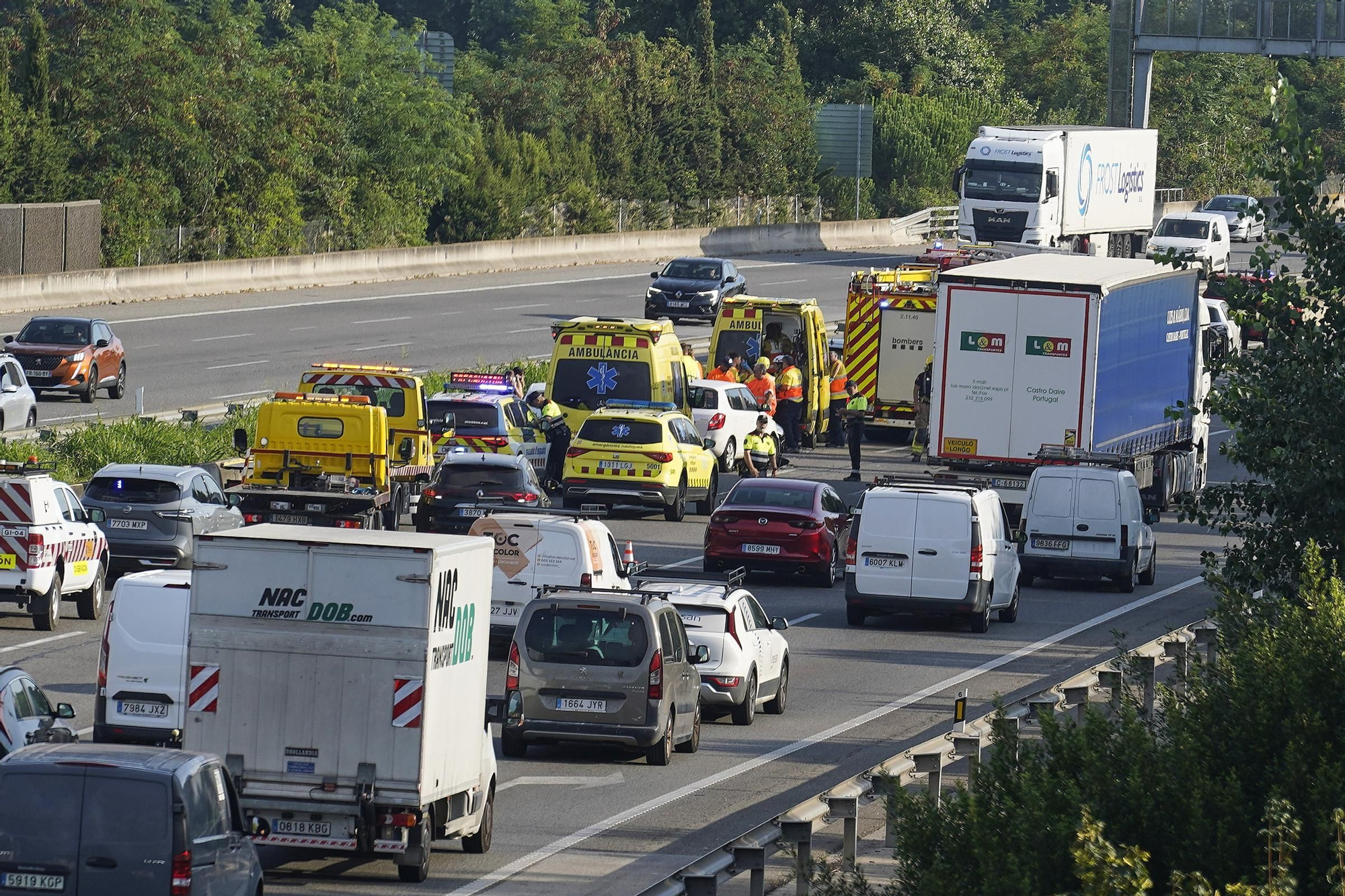 Les imatges de les cues quilomètriques a l’AP-7 per un accident múltiple a Salt