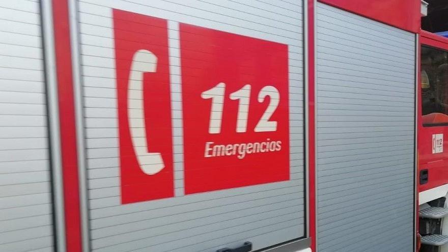 Camión de bomberos del 112.