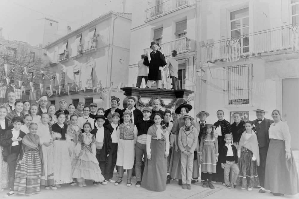 Fiesta fallera decimonónica para celebrar el aniversario del Patrimonio