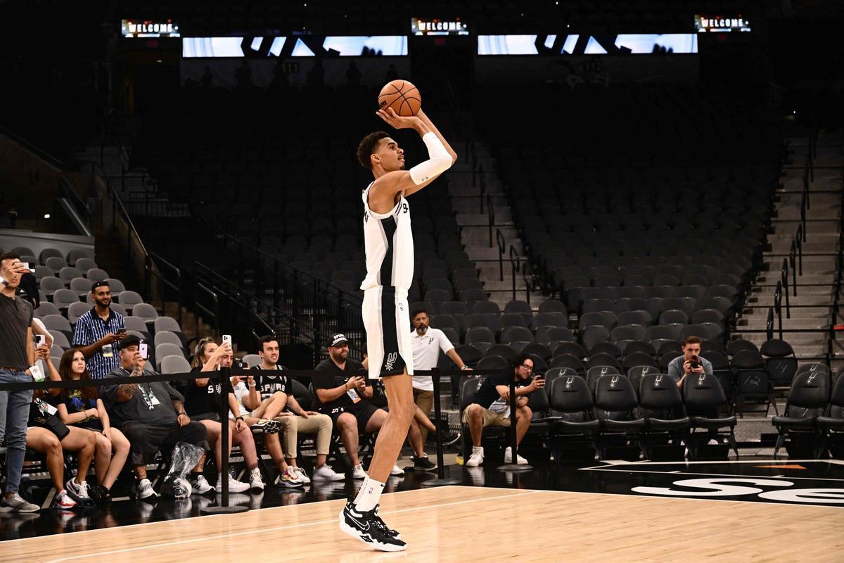 ¡Por fin llegó el día! Wembanyama se viste de corto con los Spurs ¡Por fin llegó el día! Wembanyama se viste de corto con los Spurs