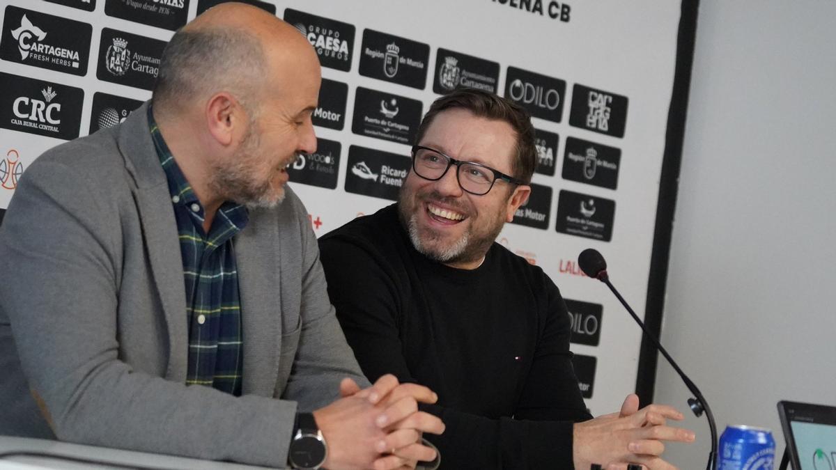 Pepe García junto a Roberto Blanco durante la presentación