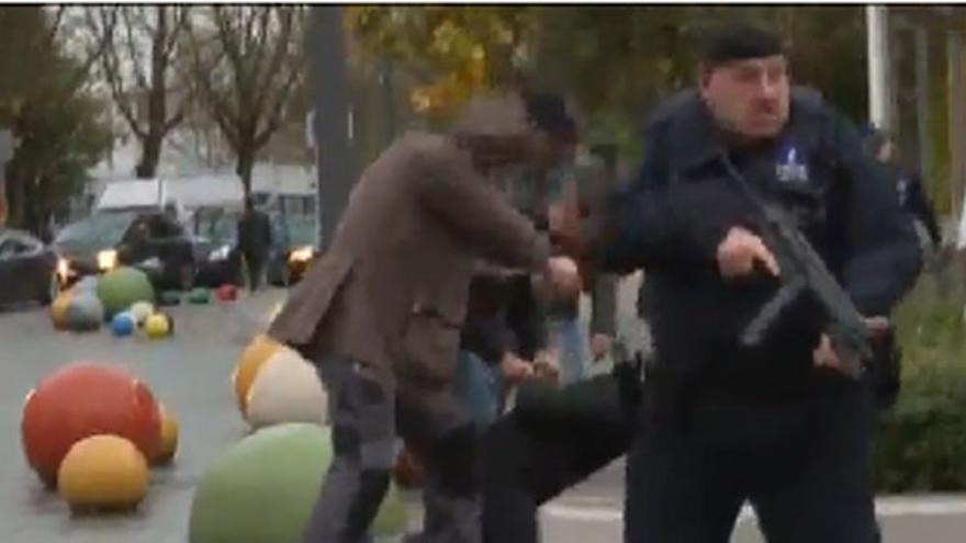 Imágenes de la detención de uno de los tres arrestados en Bélgica