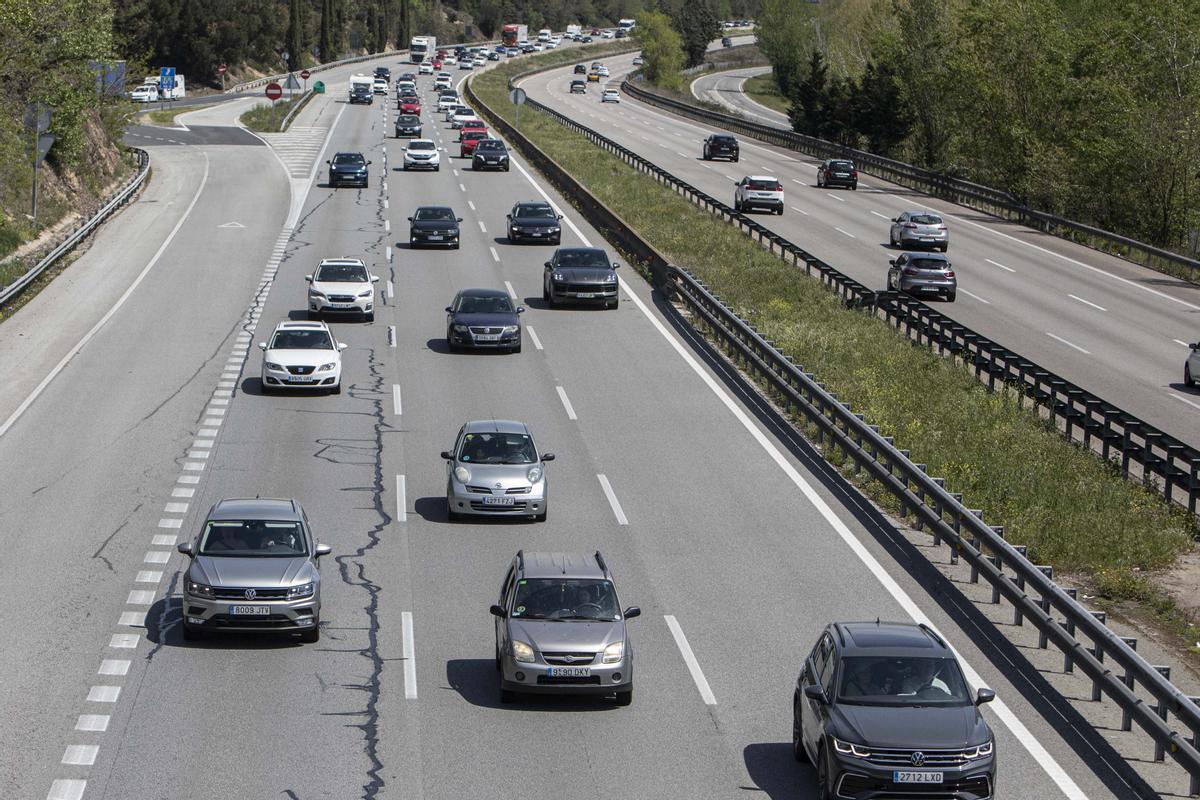 Set ferits en un accident a l’AP-7 amb cinc vehicles implicats