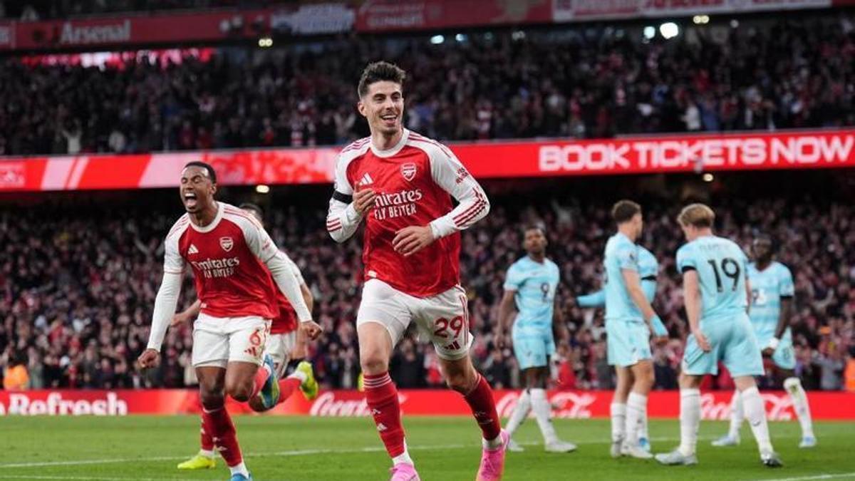 Los aficionados del Arsenal se ilusionan con el título