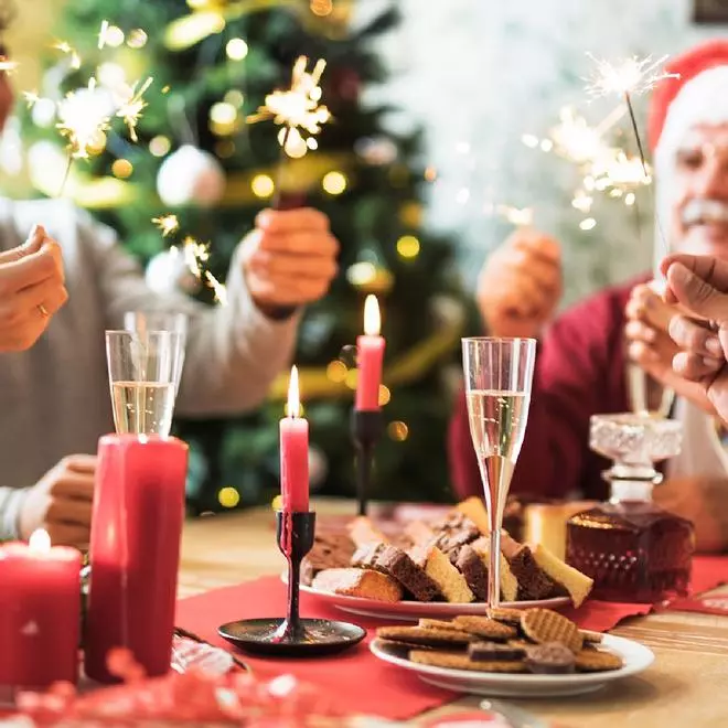 Qué temas de conversación hay que evitar en la cena de Navidad