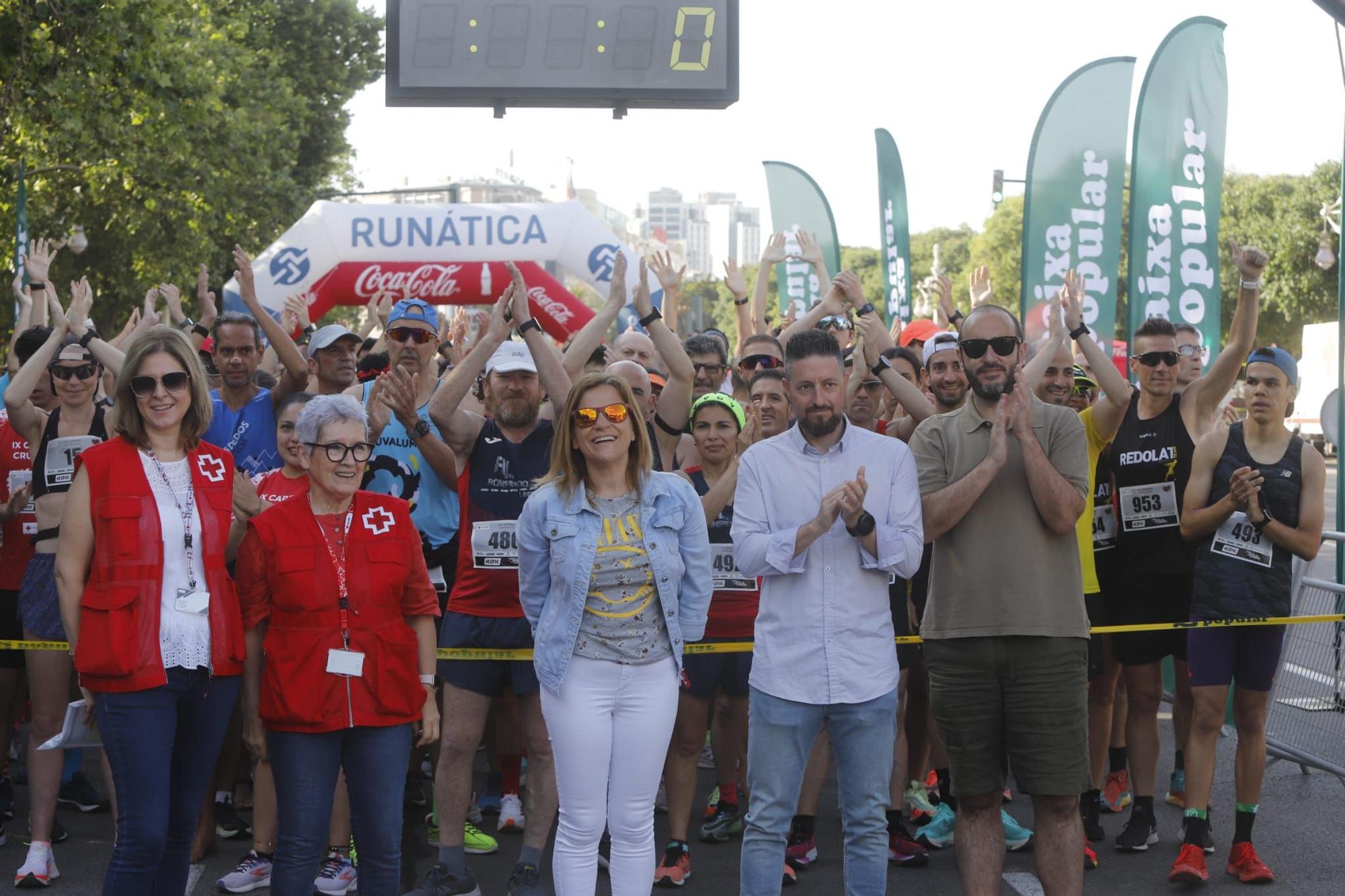 Miles de corredores en IX Carrera de Cruz Roja en València