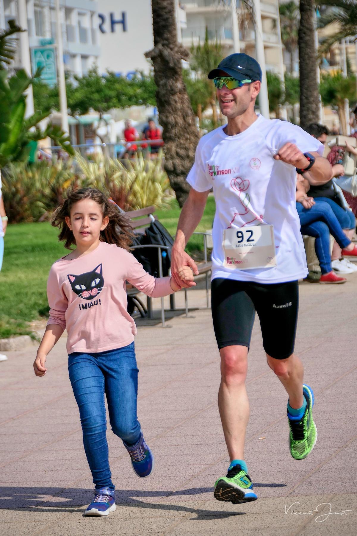 Búscate en el Run For Parkinson de la playa de Gandia