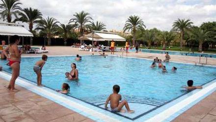 La explotación de las piscinas de Torrellano y El Altet pasará al Club de  Natación Elche - Información