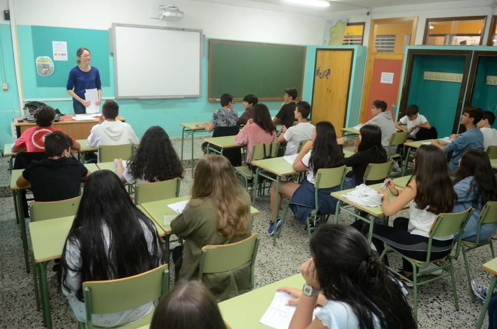 Vuela a las aulas en los institutos gallegos