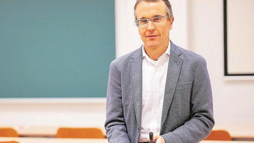 Manuel Ruiz de Adana: «Antes que filtros HEPA, los colegios deberían tener un medidor de CO2»