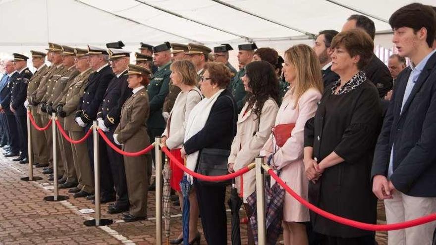 Asistentes al acto del Día de la Subdelegación de Defensa y el Día del Reservista Voluntario.