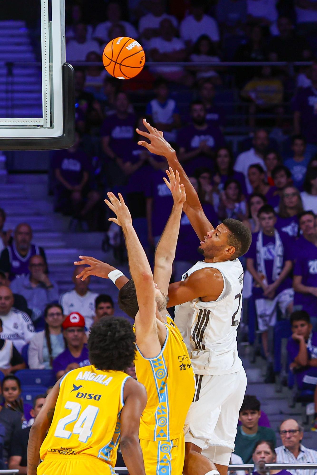 Galería del debut liguero del CB Gran Canaria ante el Real Madrid