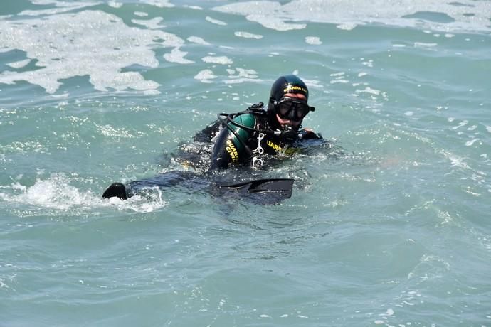 17/05/2019 ARGUINENGUIN. MOGAN. Busqueda de los inmigrates desaparecidos en el mar en Mogan. Localizado el cuerpo del bebé en Taurito y transladado al Puerto deportivo de Pasito Blanco.   Fotógrafa: YAIZA SOCORRO.  | 17/05/2019 | Fotógrafo: Yaiza Socorro