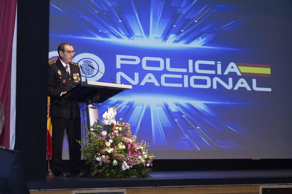 La Policía Nacional conmemora en Alicante el 202 aniversario de su creación