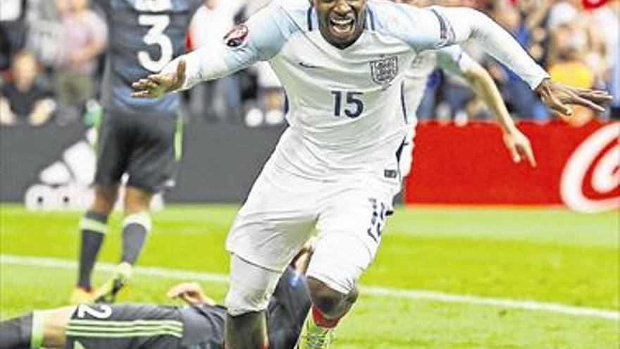 Sturridge resucita a Inglaterra en el derbi