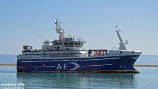 Los supervivientes del “Argos Georgia” cayeron al mar en dos ocasiones tras volcar la balsa por el fuerte oleaje