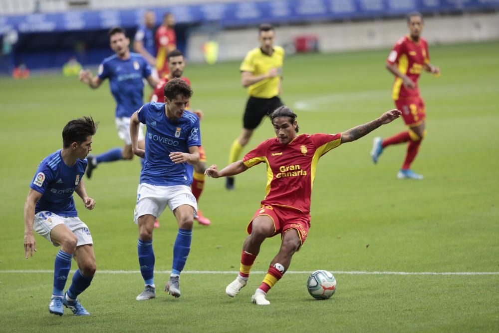 Un lance del Real Oviedo-Las Palmas