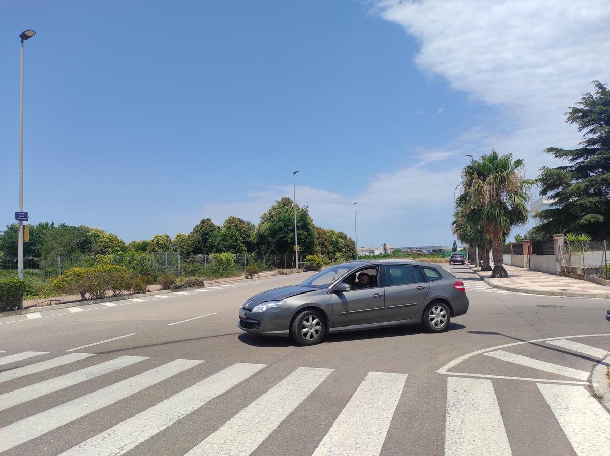 El Ayuntamiento prevé completar la urbanización de los tramos pendientes para culminar este vial estratégico.