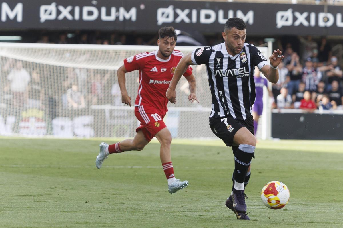 La épica victoria que acerca al Cartagena al play off frente al Nástic, en imágenes
