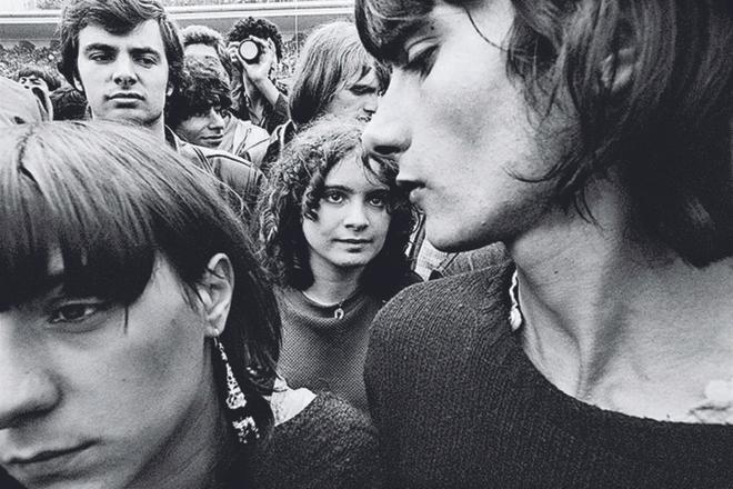 Jóvenes en un concierto de los Rolling Stones en París (1982).