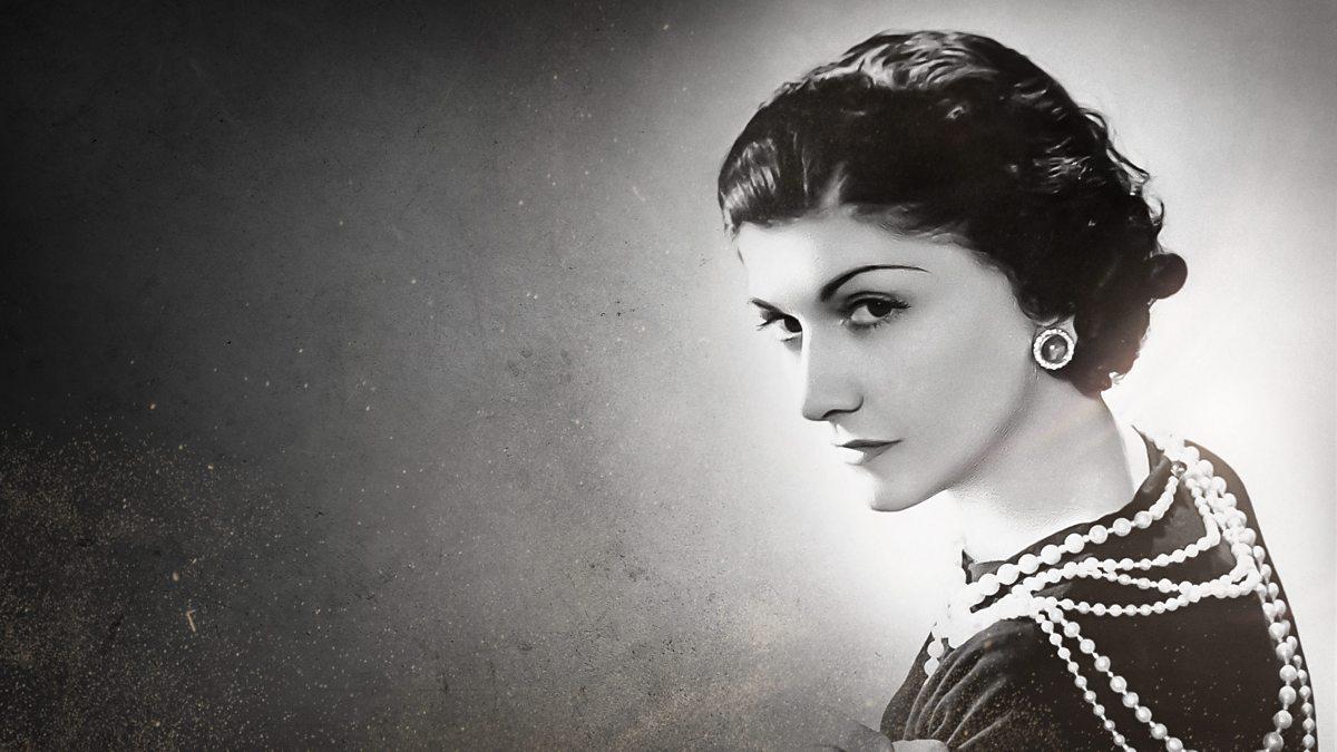 Gabrielle Coco Chanel.