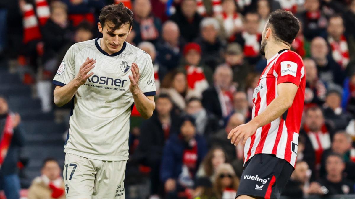 Budimir, durante el encuentro ante el Athletic en San Mamés