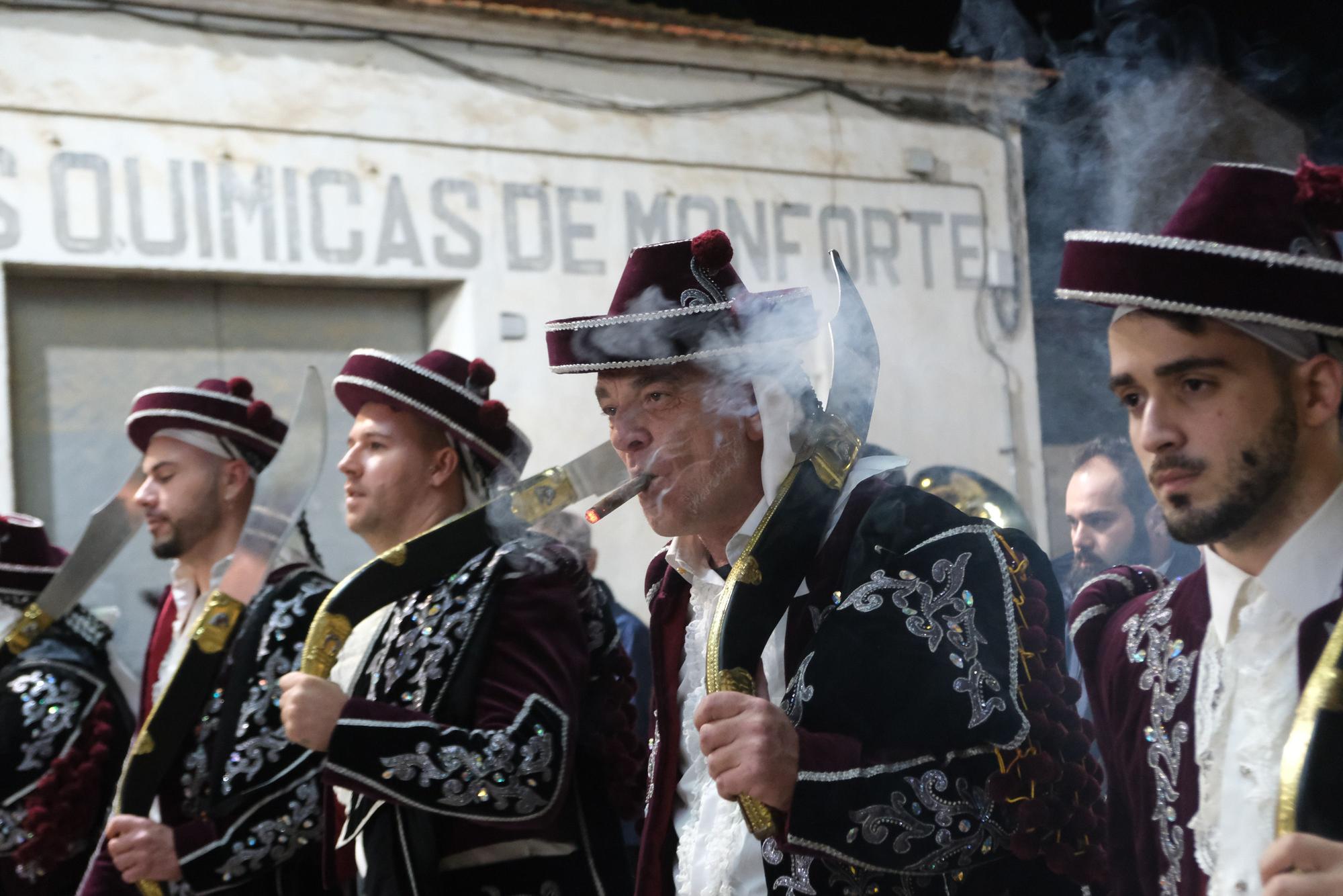 Así ha sido el defile general de comparsas de las fiestas de Moros y Cristianos de Monforte del Cid