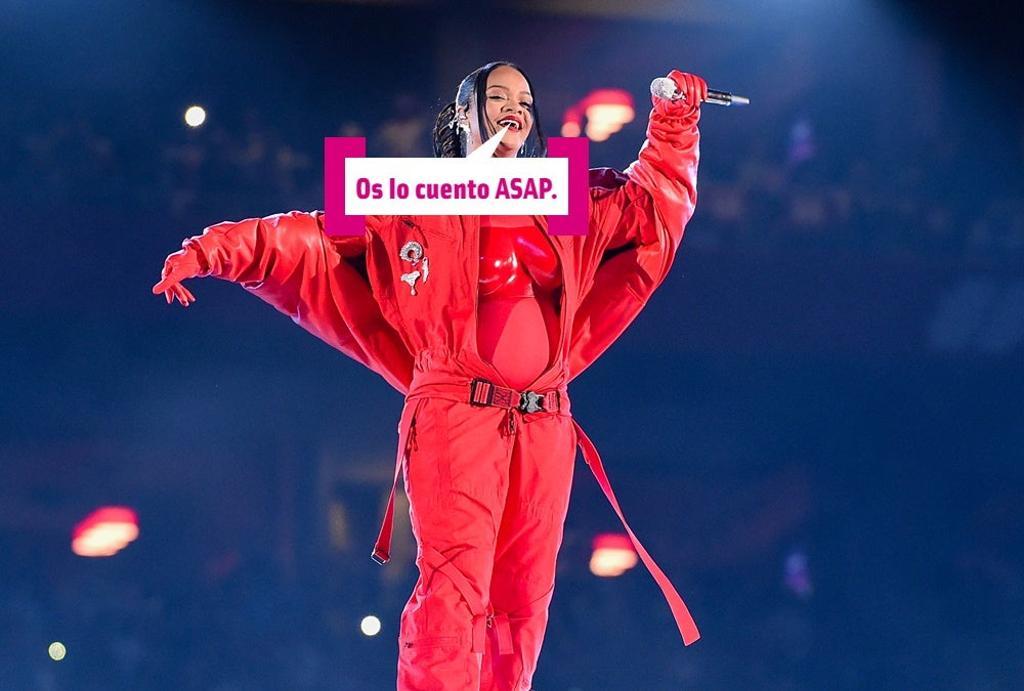 RIHANNA ANIMA AL PUBLICO DURANTE EL DESCANSO DE LA SUPER BOWL
