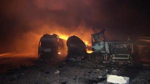 Más de 50 muertos y 120 heridos en un bombardeo de EEUU contra un puerto utilizado por hutíes en Yemen