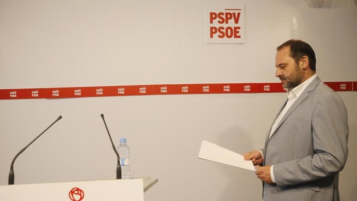 El portavoz parlamentario del PSOE, José Luis Ábalos, el pasado viernes en Valencia.