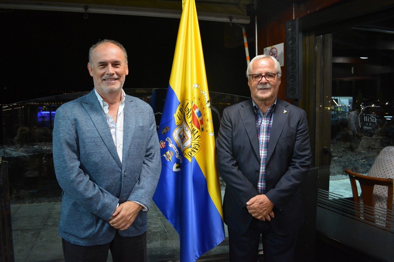 Los exjugadores de la UD Las Palmas celebran la tradicional cena de Navidad