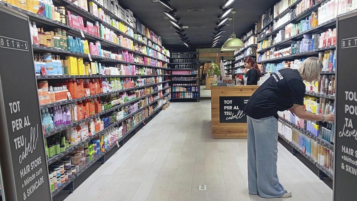 Beth’s Hair, experts en la cura capil·lar, obre una botiga a Figueres.