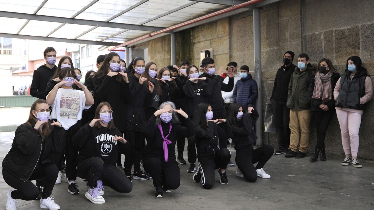 25N: Galicia salió a la calle vestida de morado