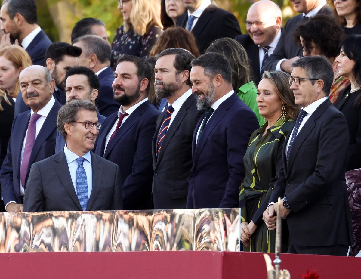 Desfile militar del Día de la Fiesta Naciona del 12 de octubre