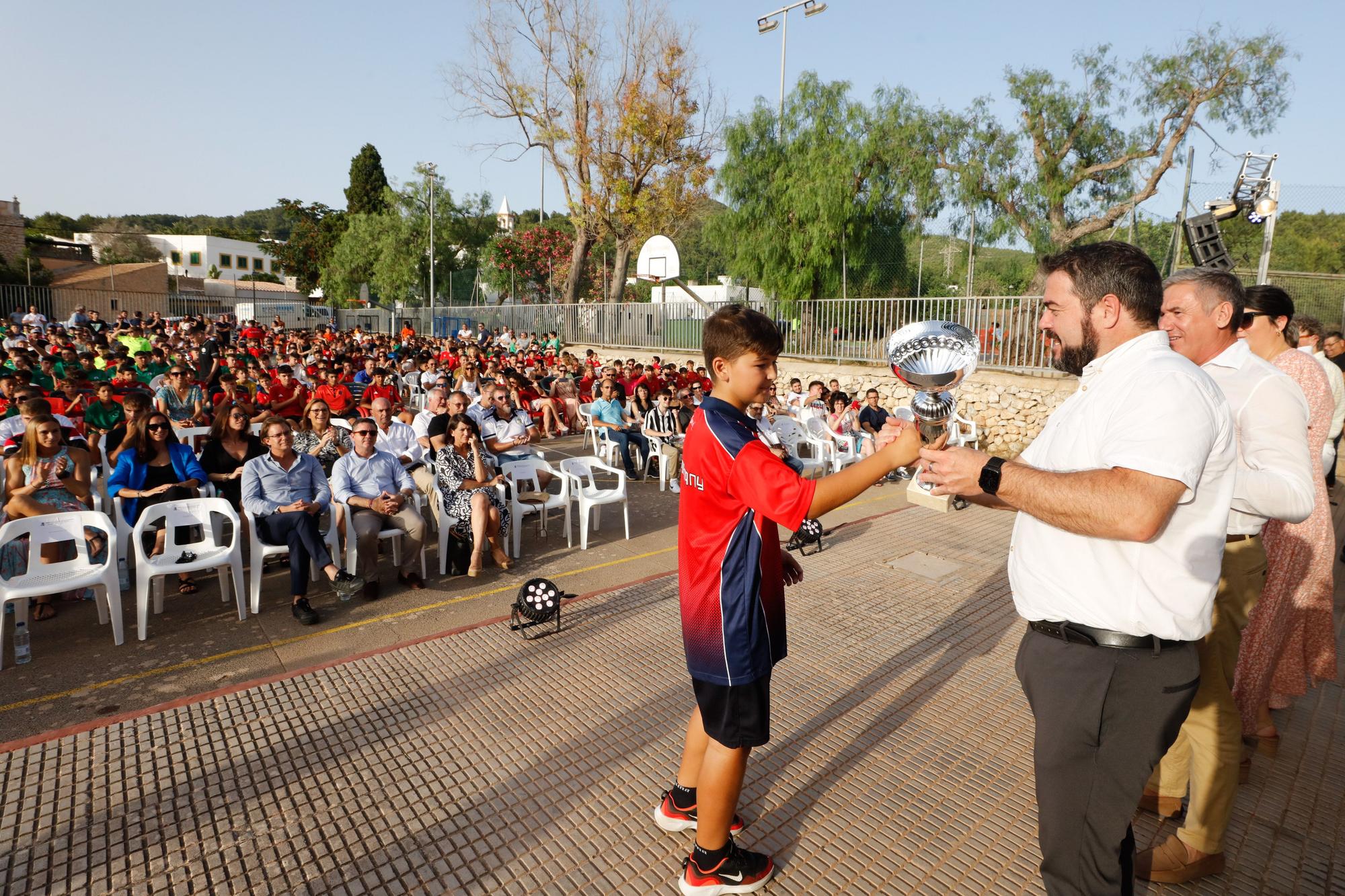 Las imágenes del regreso de la fiesta del fútbol de Ibiza y Formentera